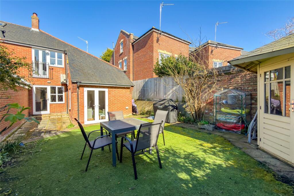 Additional image 19 of Knights Orchard, Verulam Road, St. Albans, Hertfordshire, AL3