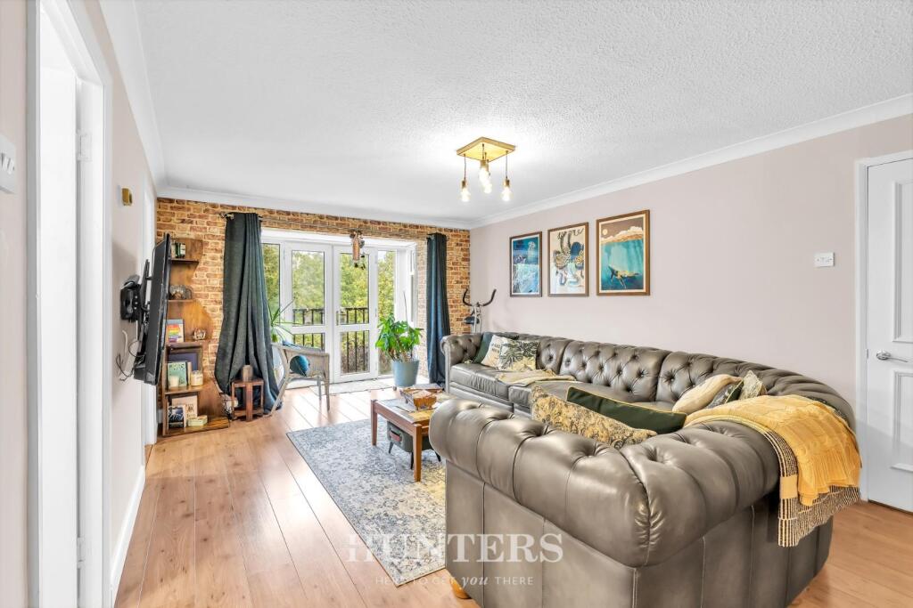 Apartment in Rochdale, Greater Manchester - View 4