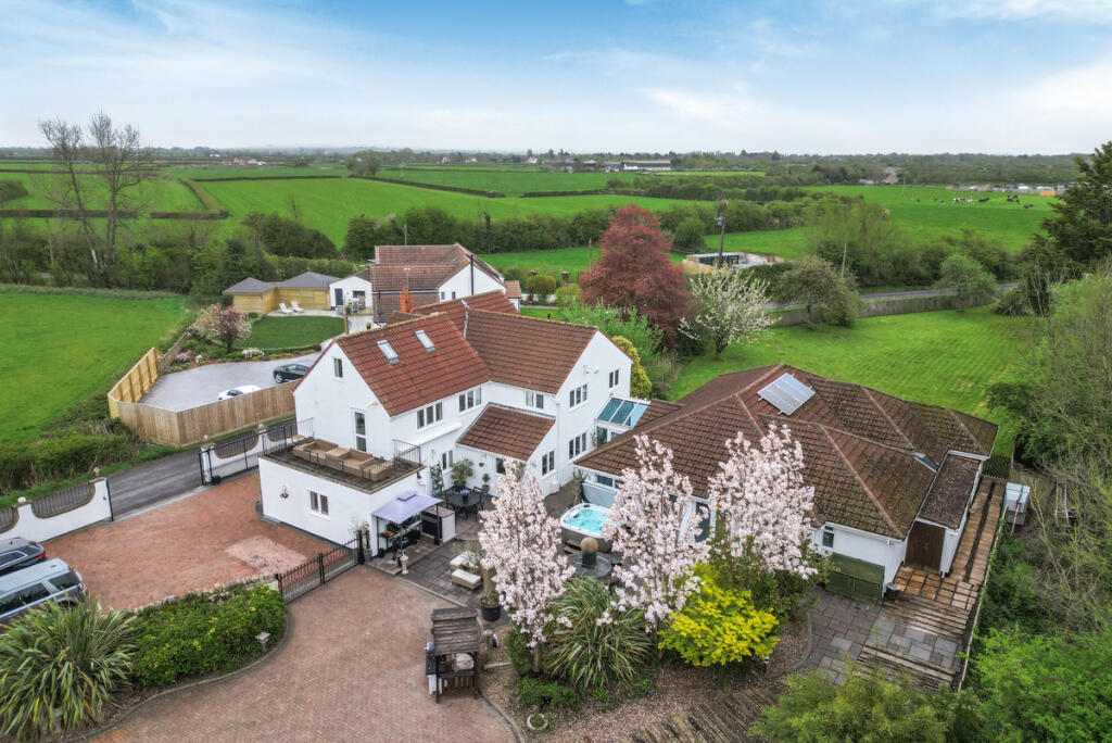 Main image of property: Eastertown, Weston-super-mare, BS24