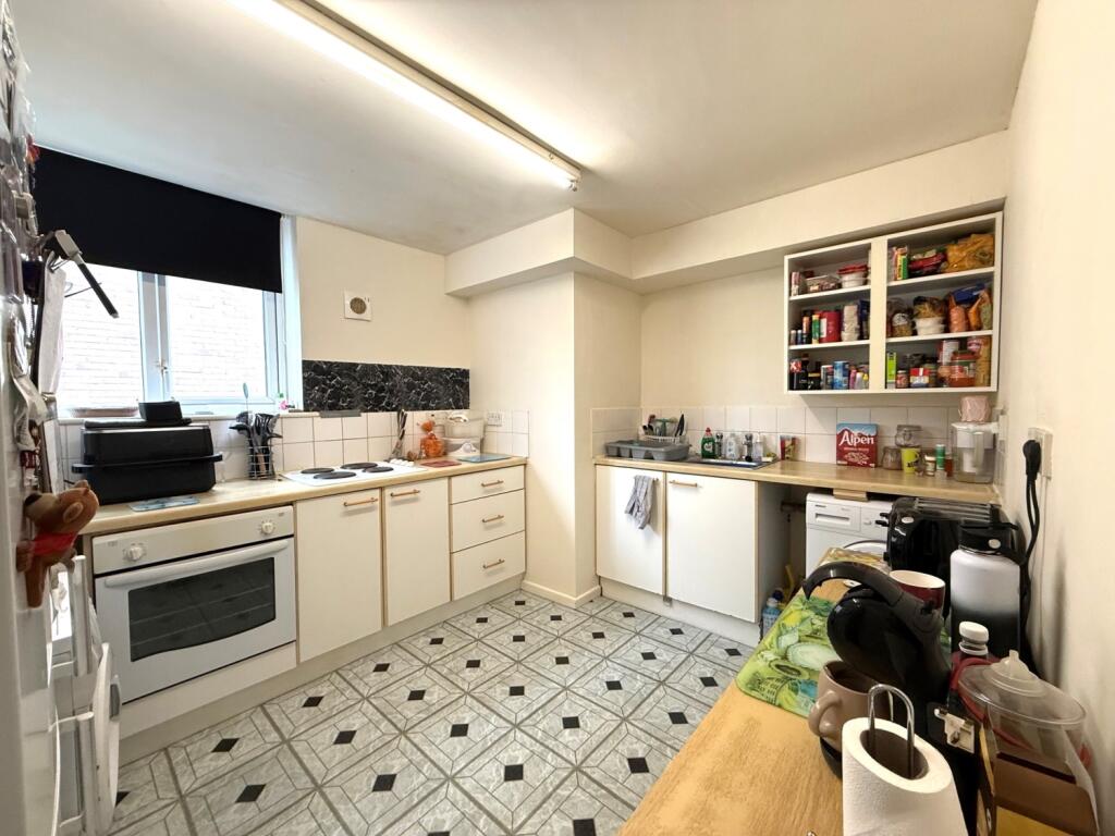 Main image of property: The Tower Centre Alvescot Road, Carterton, Oxfordshire, OX18