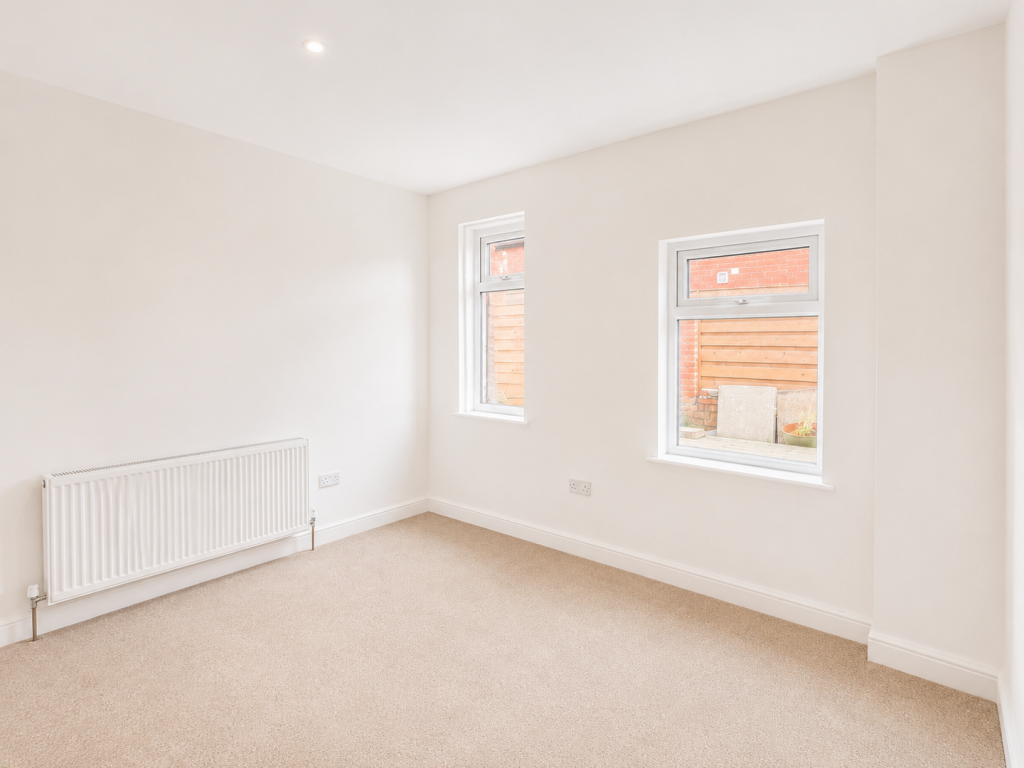 Apartment in Preston - View 4