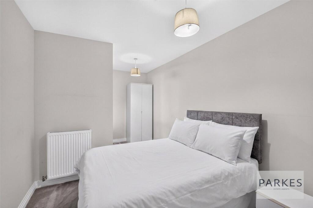 Apartment in London, Ickenham - View 4