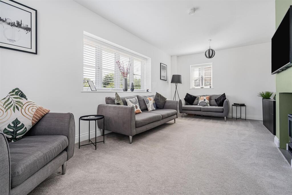 House in Stevenage - View 4