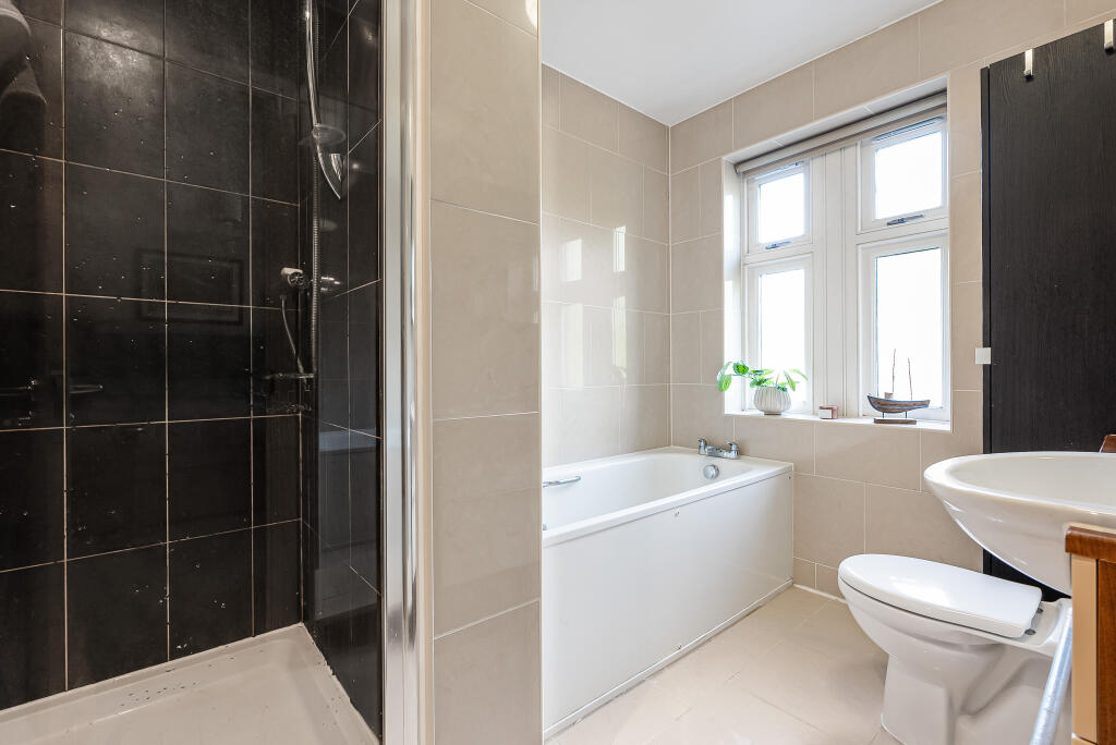 Additional image 24 of Lemsford Road, St Albans, AL1