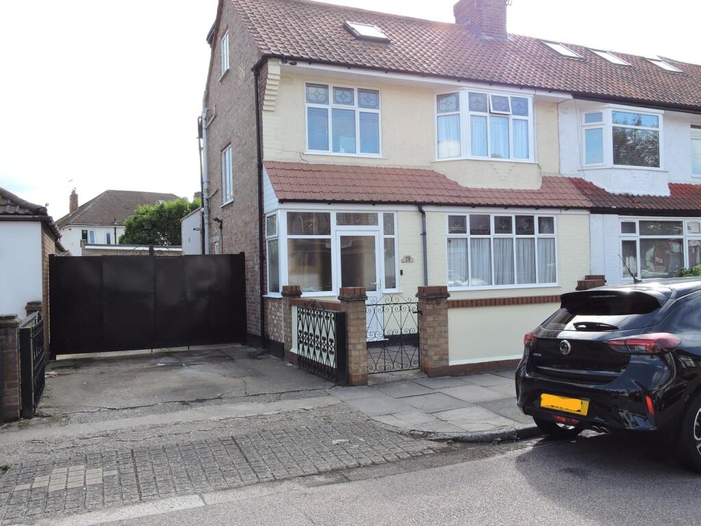 4-bed semi-detached on Cedar Avenue, Enfield, EN3, £625,000