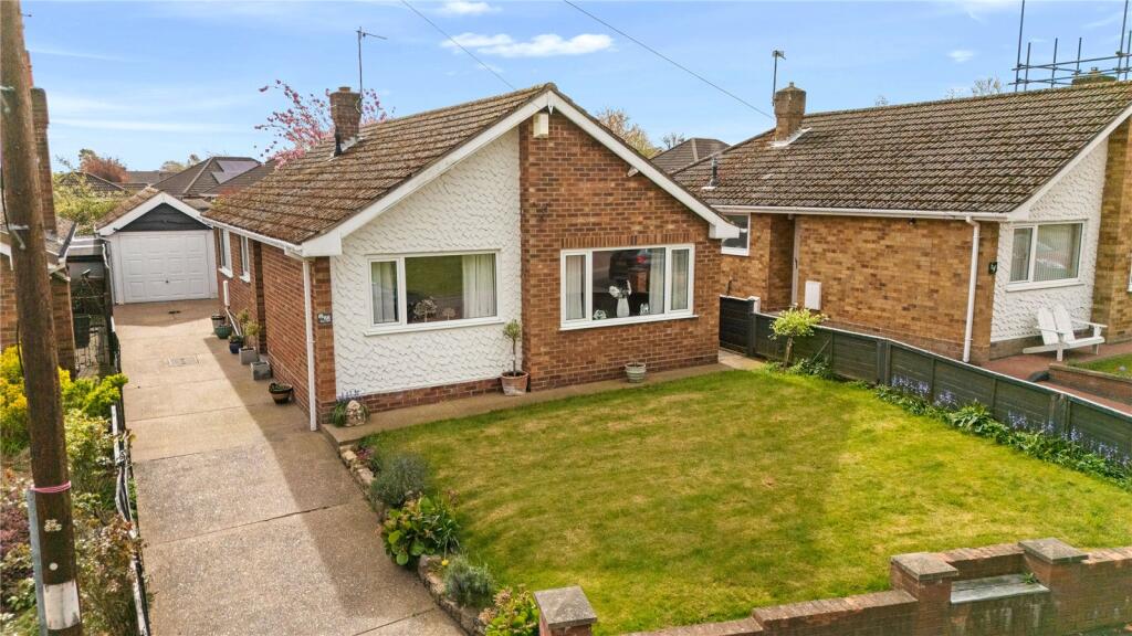 3-bed house on Mill View, Waltham, DN37, £260,000