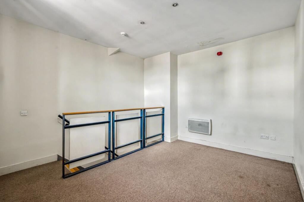 Apartment in Bolton, Greater Manchester - More