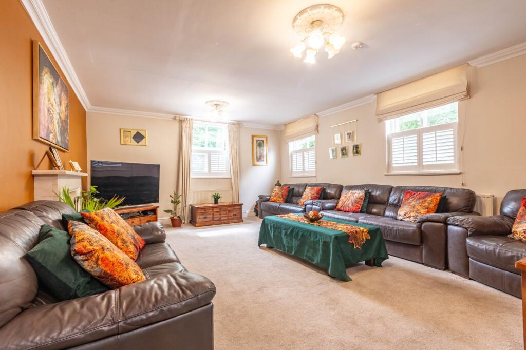 Apartment in Bradford - View 4