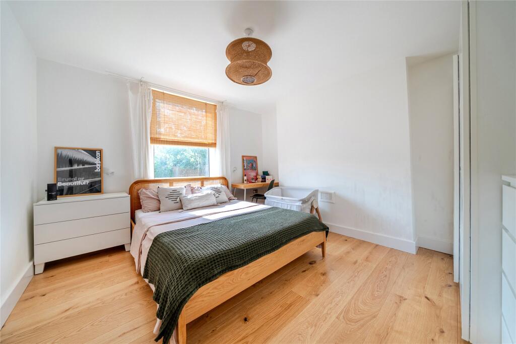 Apartment in London, Edgebury, New Eltham - View 5