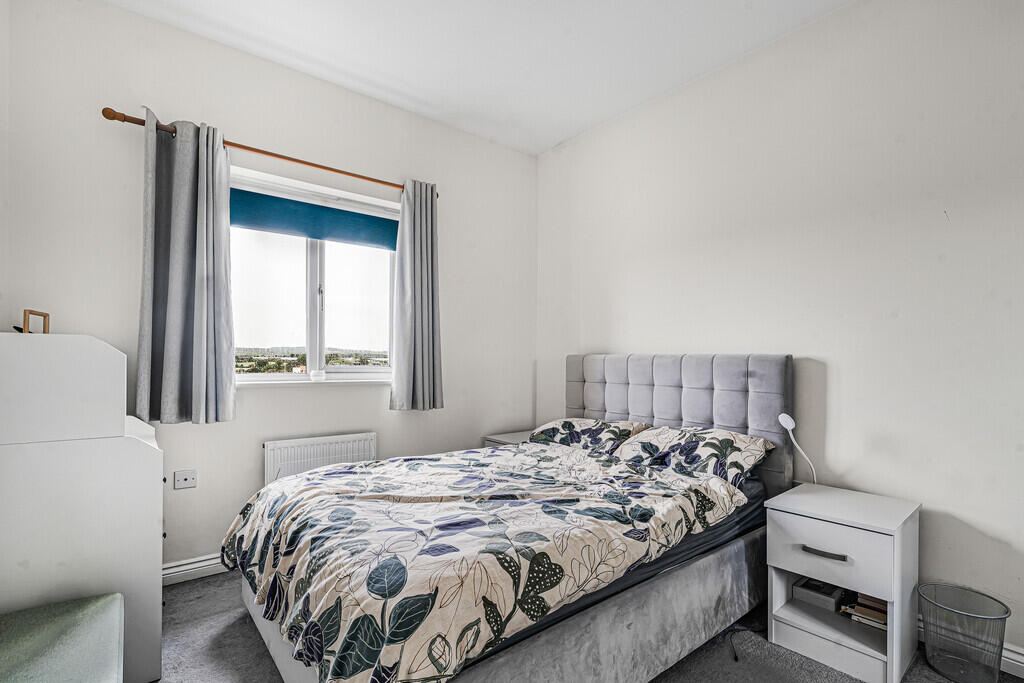 Apartment in Exeter - More