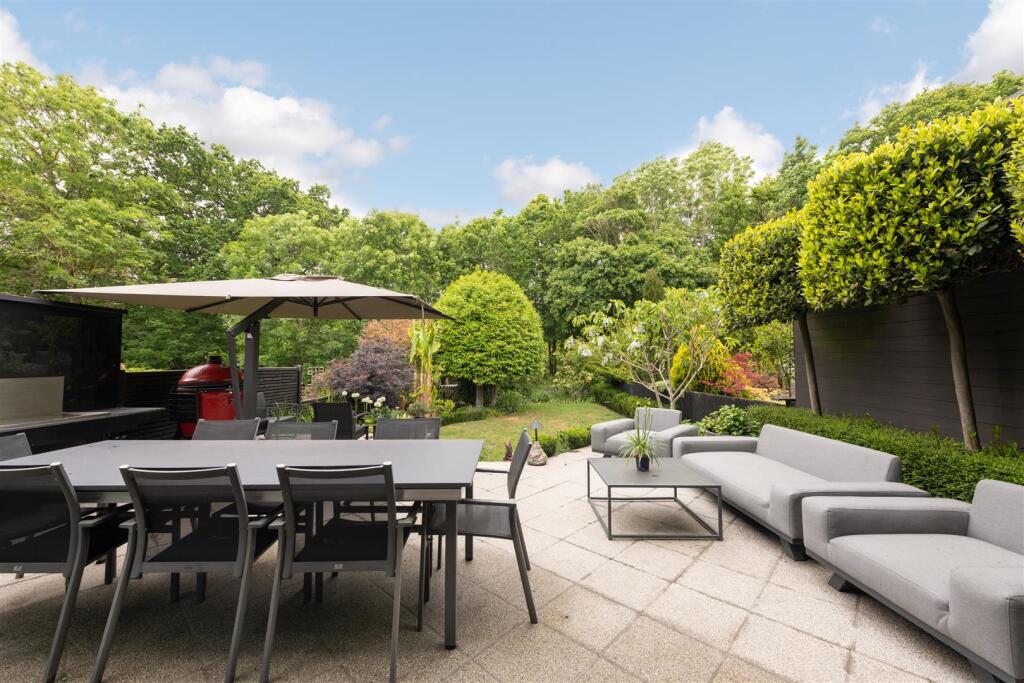 House in London - View 3