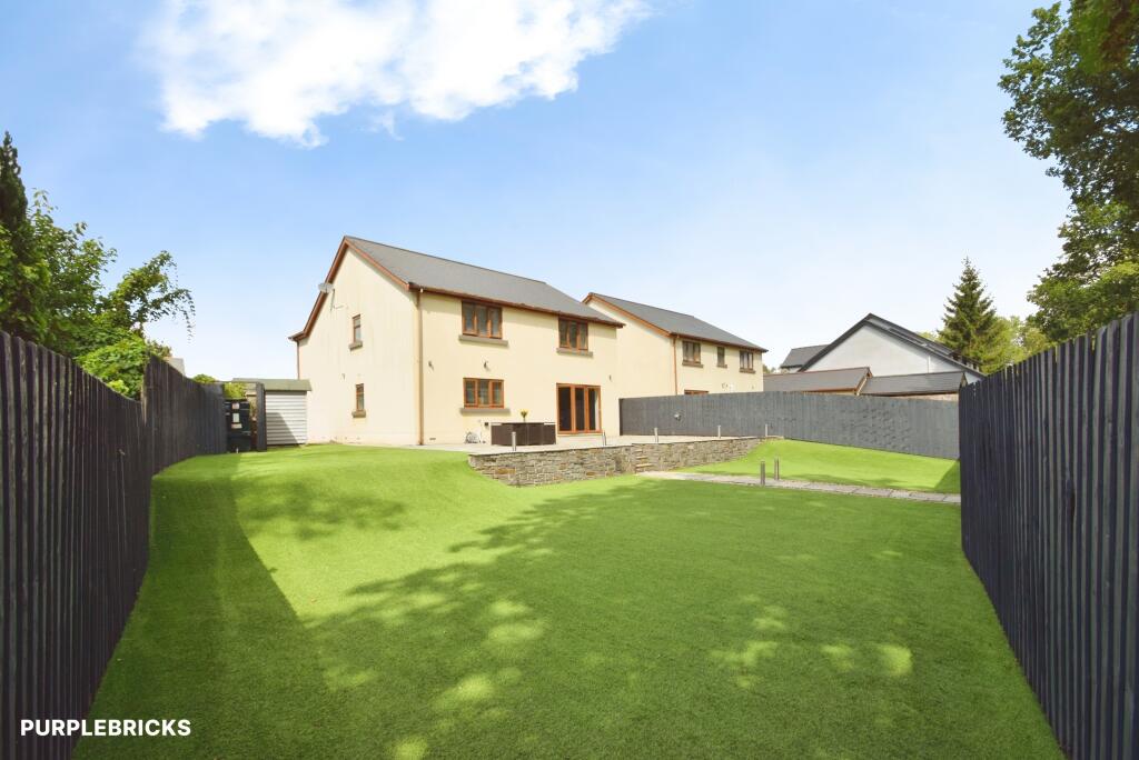House in Ystradgynlais - View 5