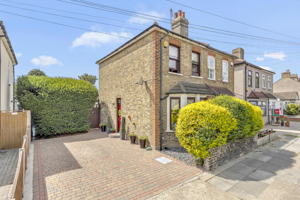 Main image of property: Essex Road, Romford, RM7