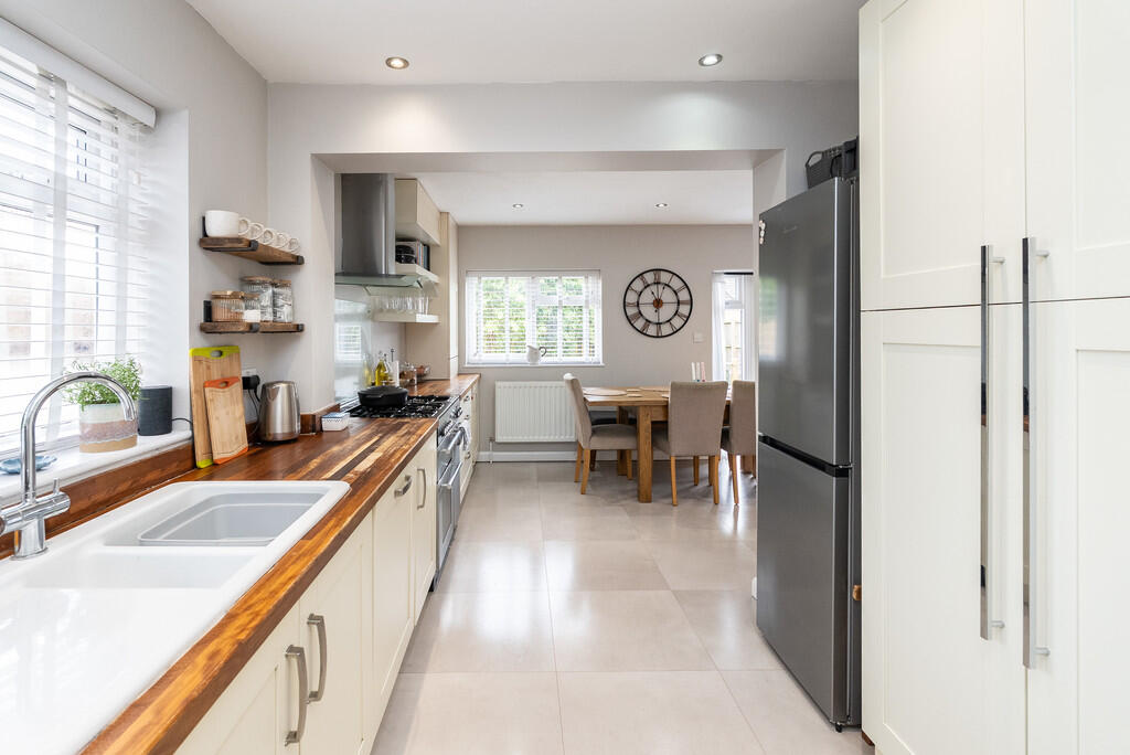Tollgate Road, Dorking photo 2