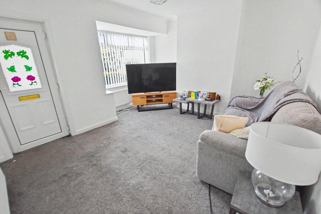 House in Leeds, West Yorkshire - View 2