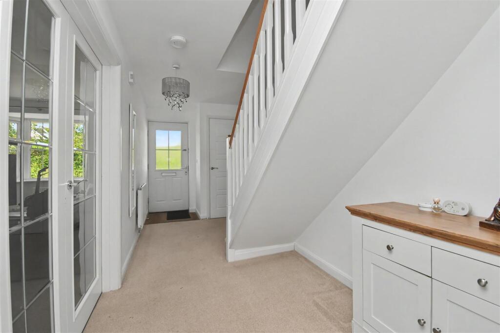 House in Northampton, North Northamptonshire - View 5