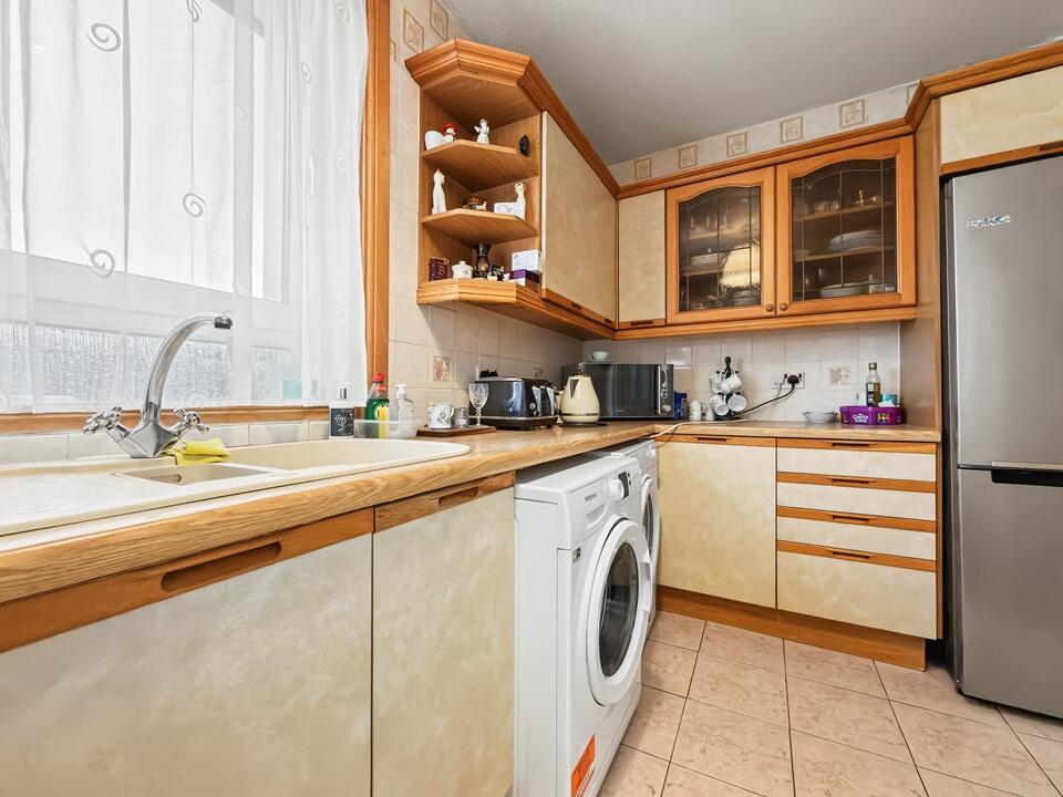 Apartment in Paisley - View 5