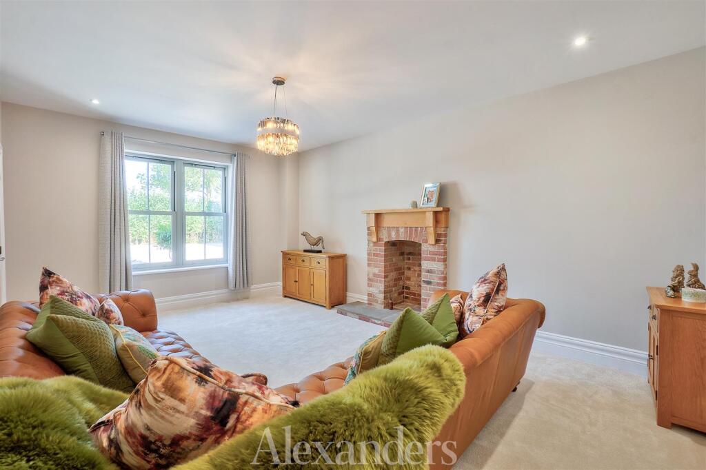 House in Leicester - More