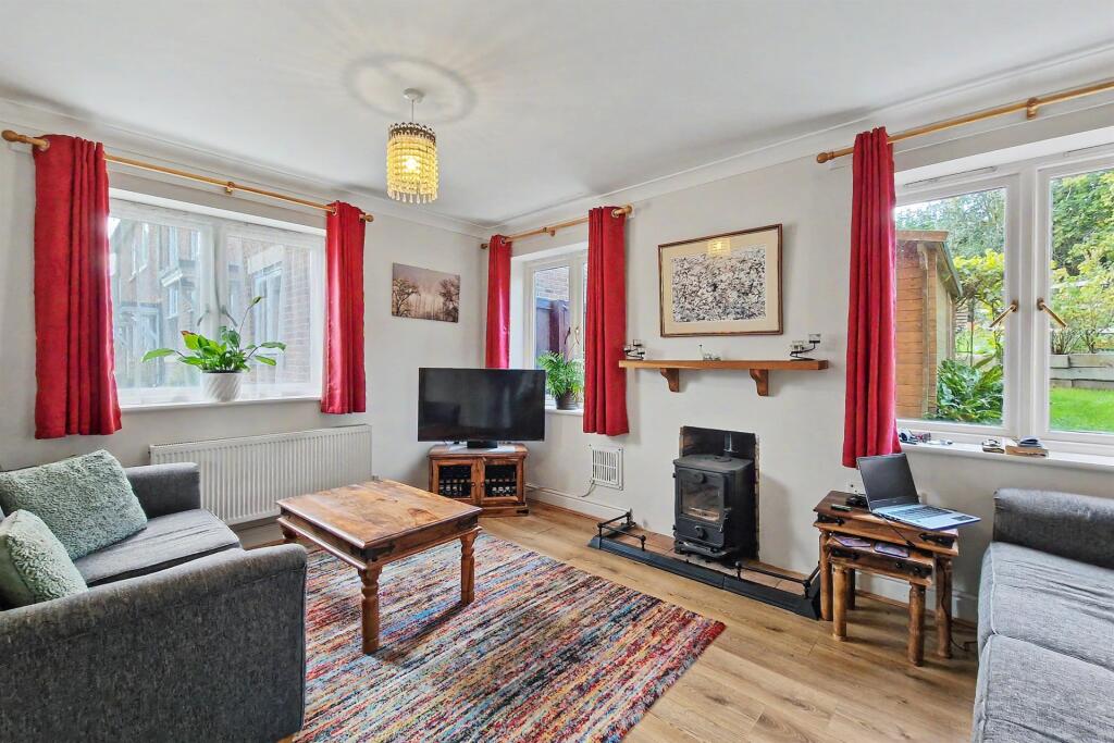House in Bridport, Dorset - View 3