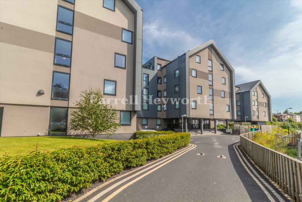 1-bed flat on Canterbury Halls, Garstang Road, Preston, £65,000