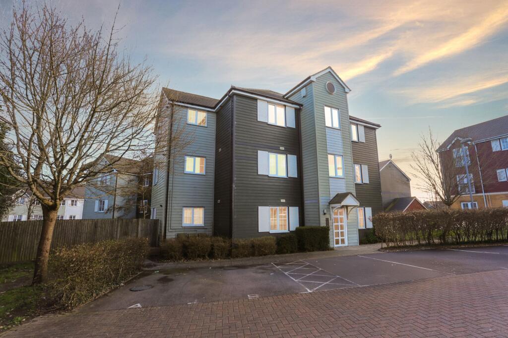 Main image of property: Bedford Drive, Fareham, PO14