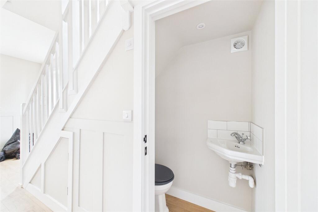 House in Reading - View 5