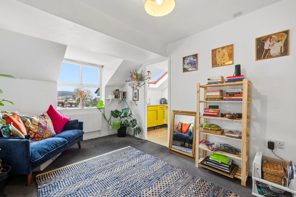 Apartment in Swansea, Brynmill, Uplands - View 5
