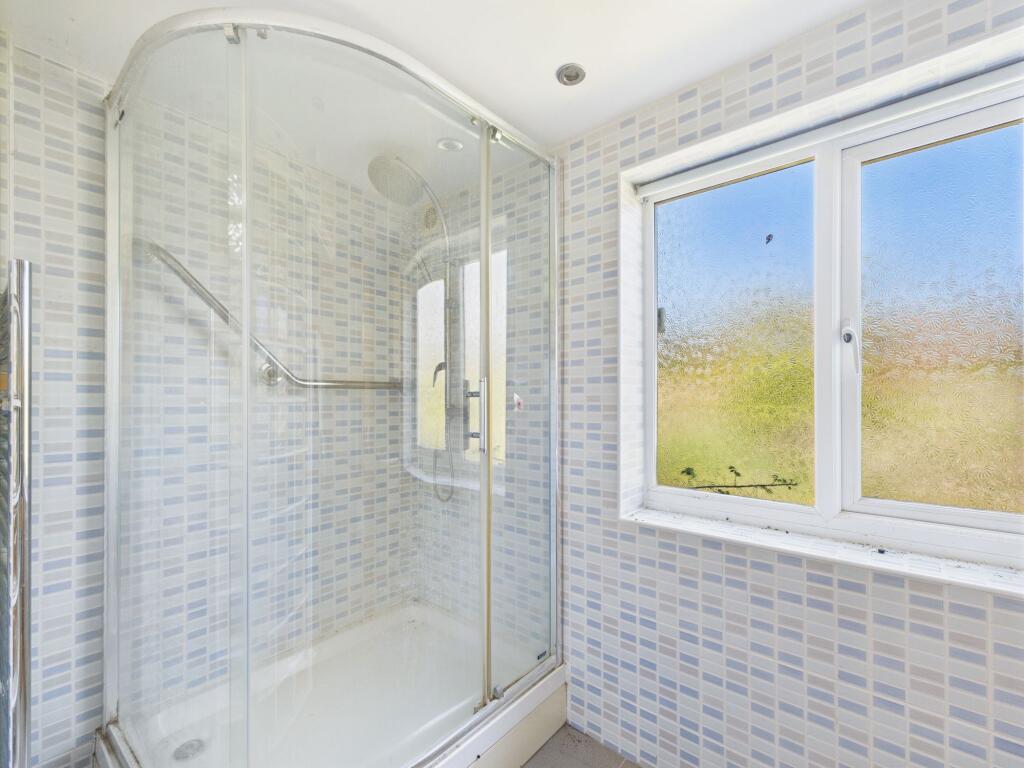 House in Huntingdonshire, Huntingdon - More