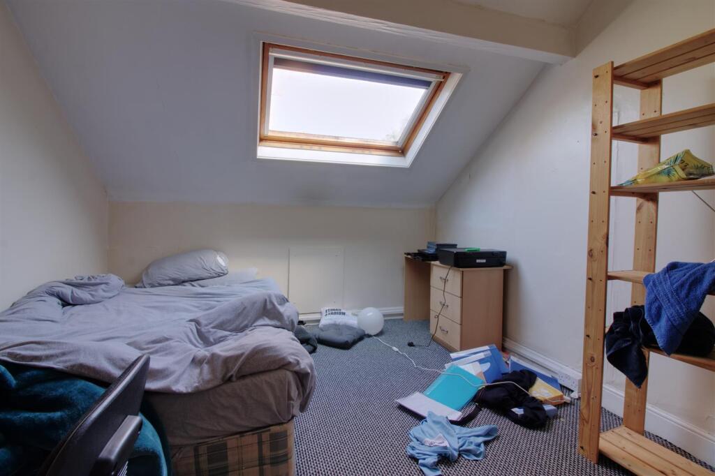 7 bedroom house for rent