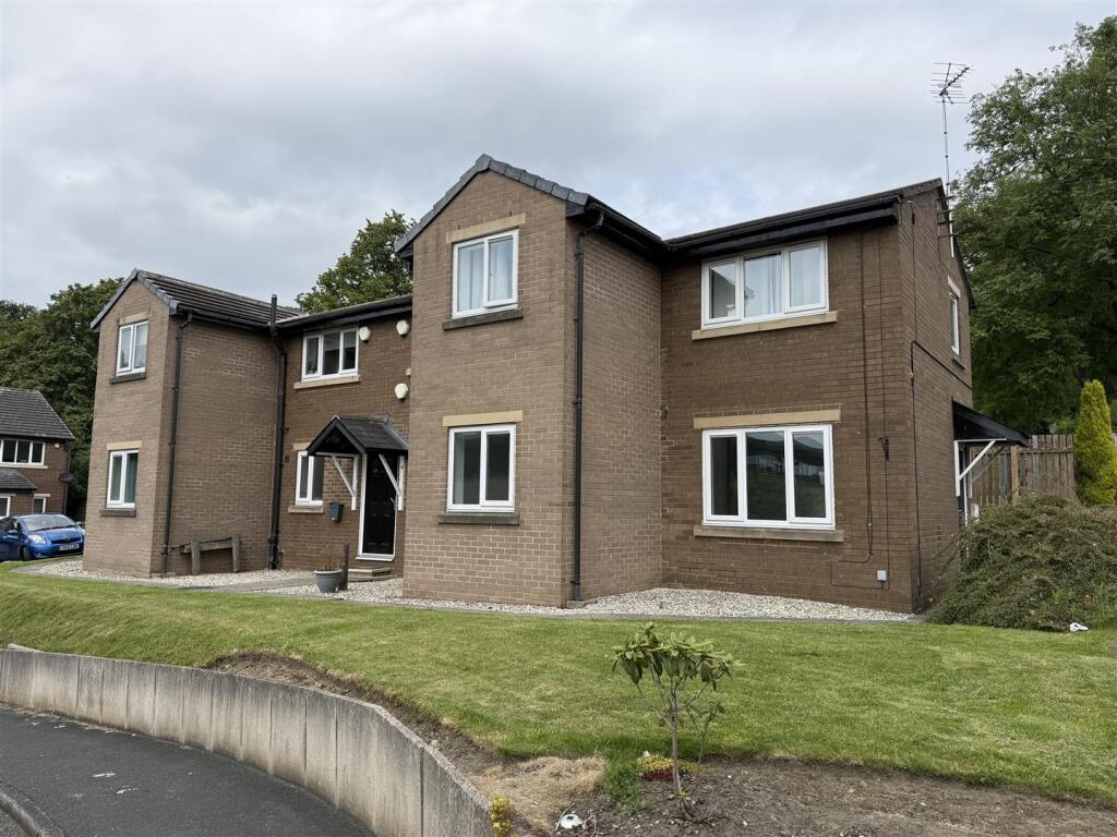 Main image of property: Eddercliffe Crescent, Liversedge