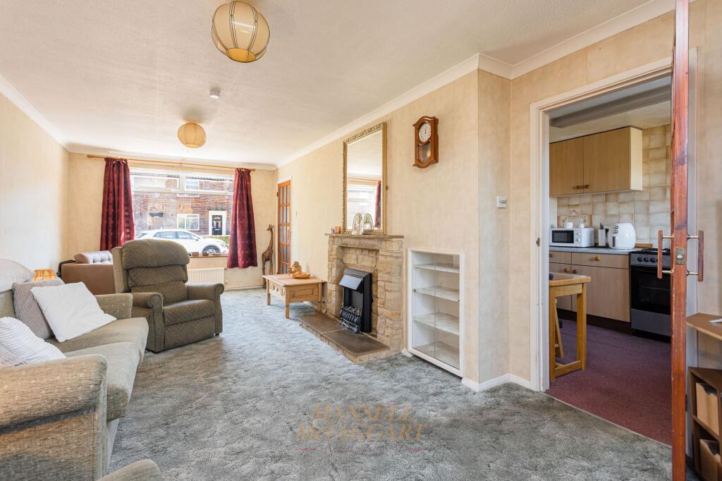 House in Crawley, Ifield - View 3