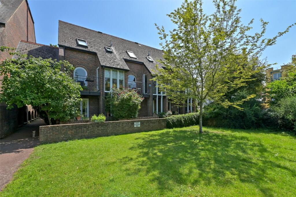 Main image of property: Shirelake Close, Oxford, Oxfordshire, OX1