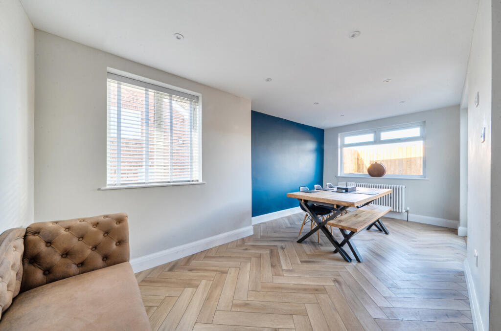 House in Taunton - View 5