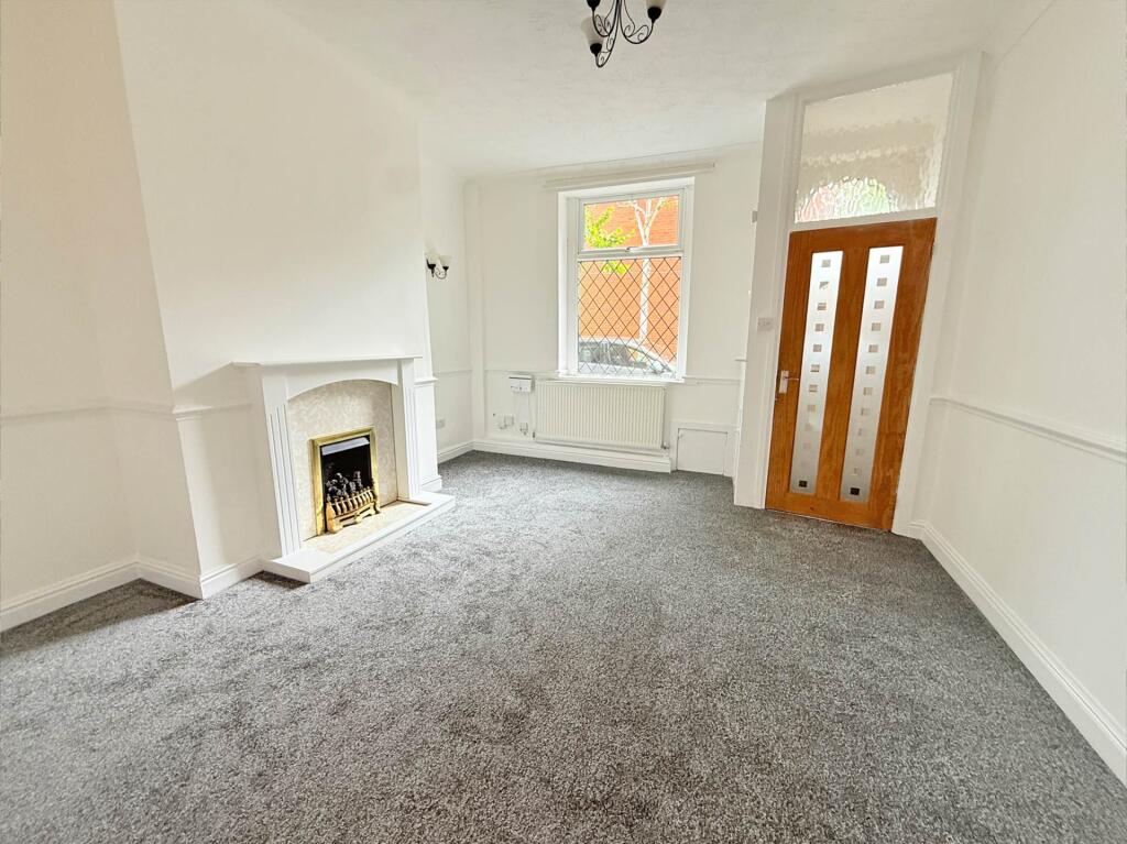 House in Oldham, Greater Manchester - View 2