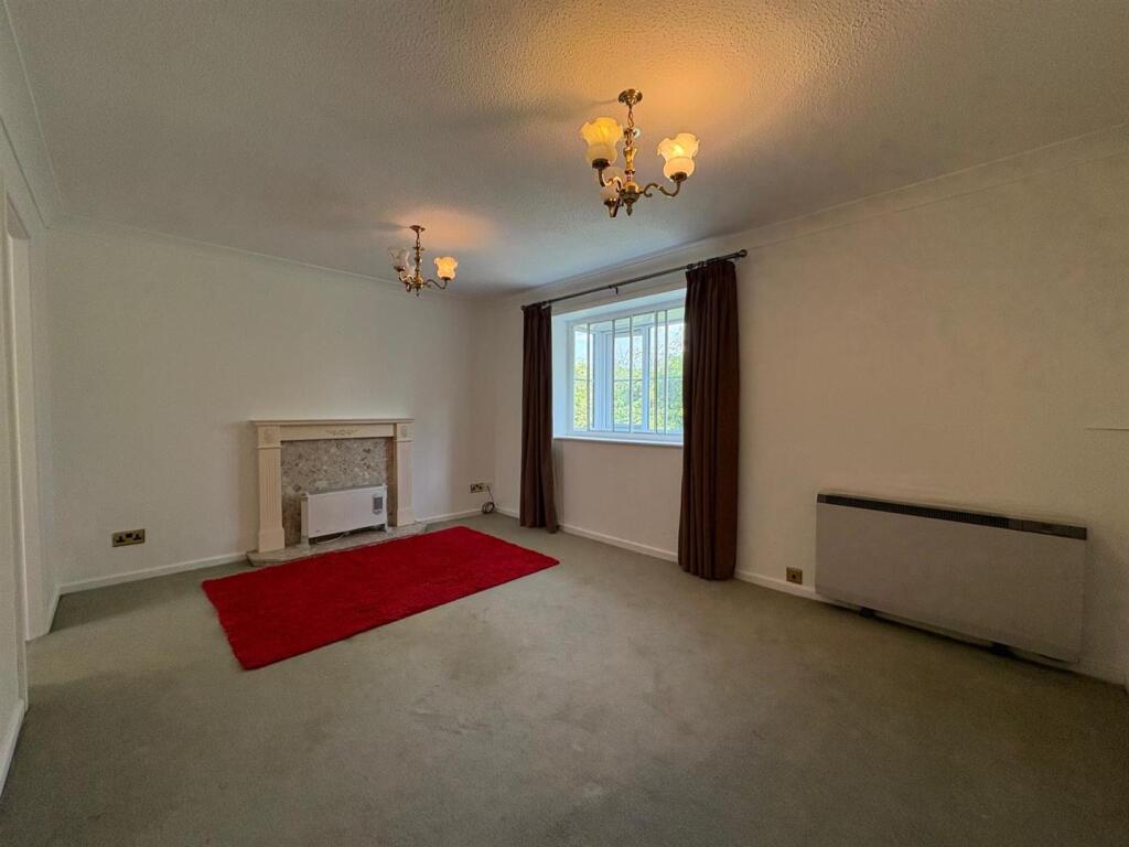 16 Bailey Court, Northallerton photo 2