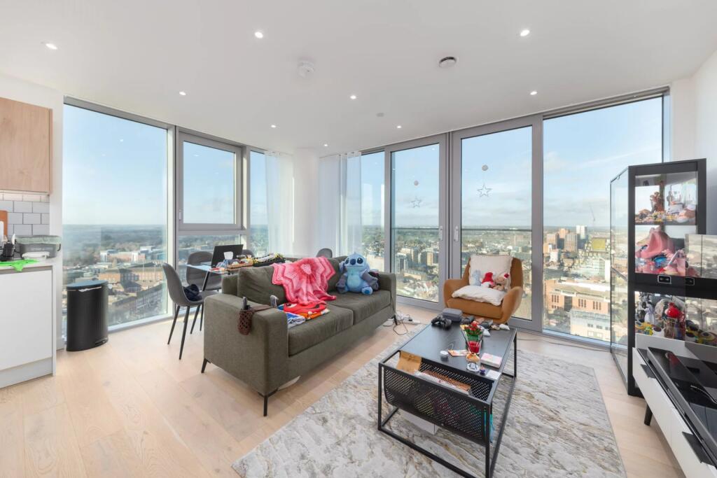 Main image of property: Clarendon Road, Watford, WD17