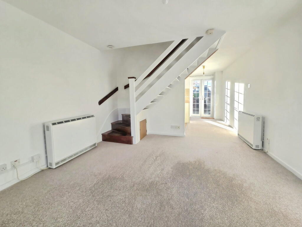 Greenacre Close, Swanley, BR8 8HT photo 2