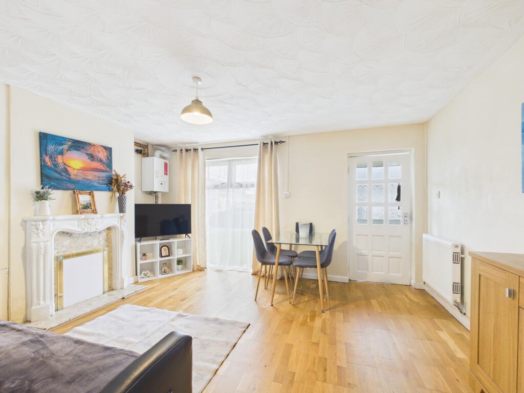 House in Taunton - View 3