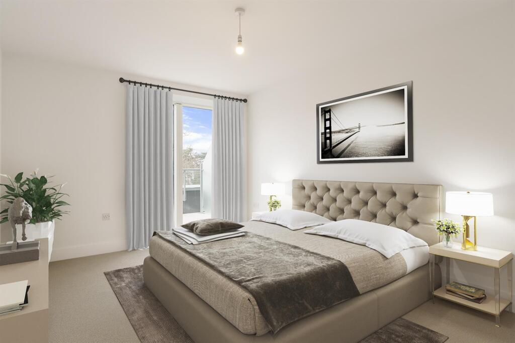 House in Worthing, Broadwater - More