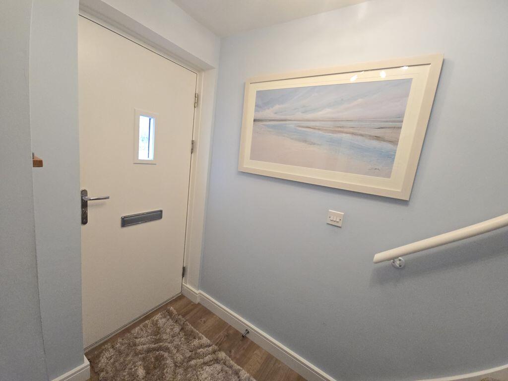 18 Micklewood Close photo 5