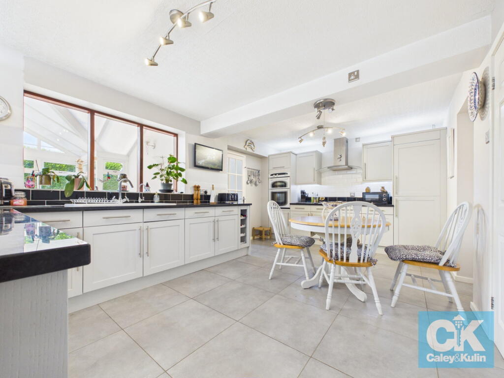 House in Stoke-on-Trent - View 4