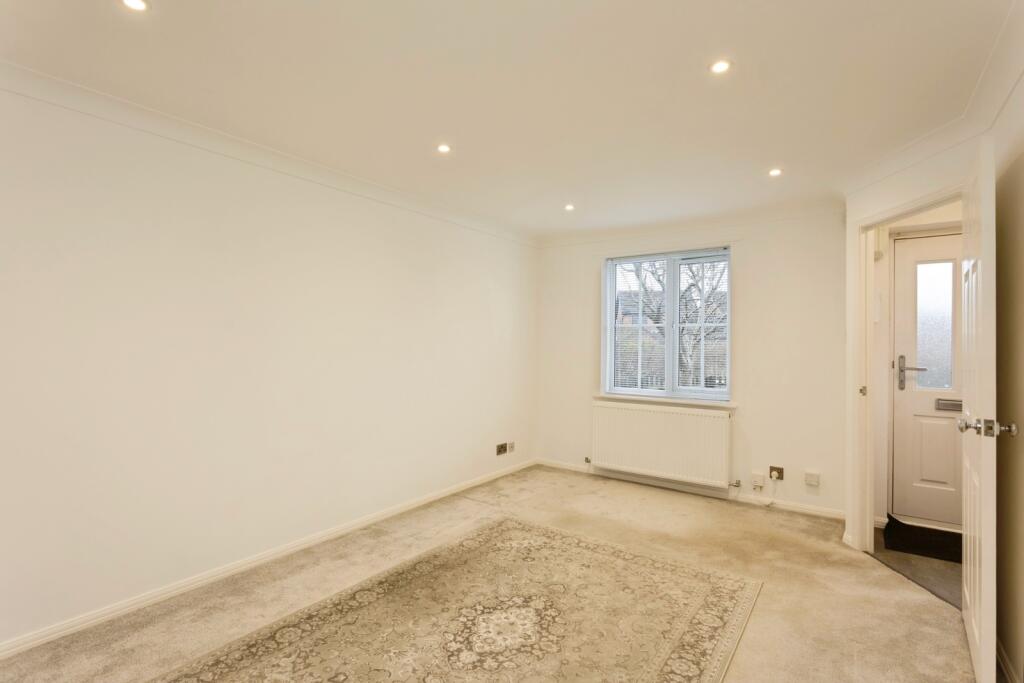 Ullswater Close, Gamston, Nottingham, NG2 photo 4
