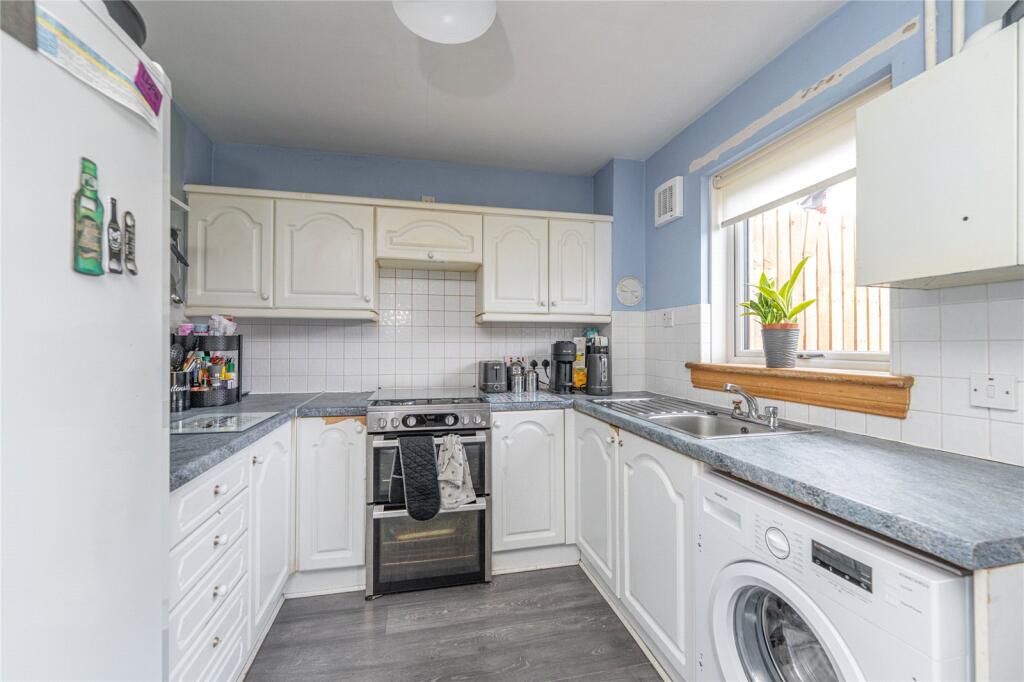 House in Edinburgh, Lochend Colonies, Leith Links - More