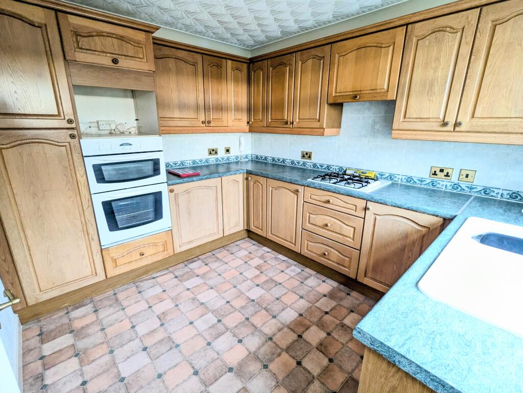House in Rotherham, Brinsworth - View 5