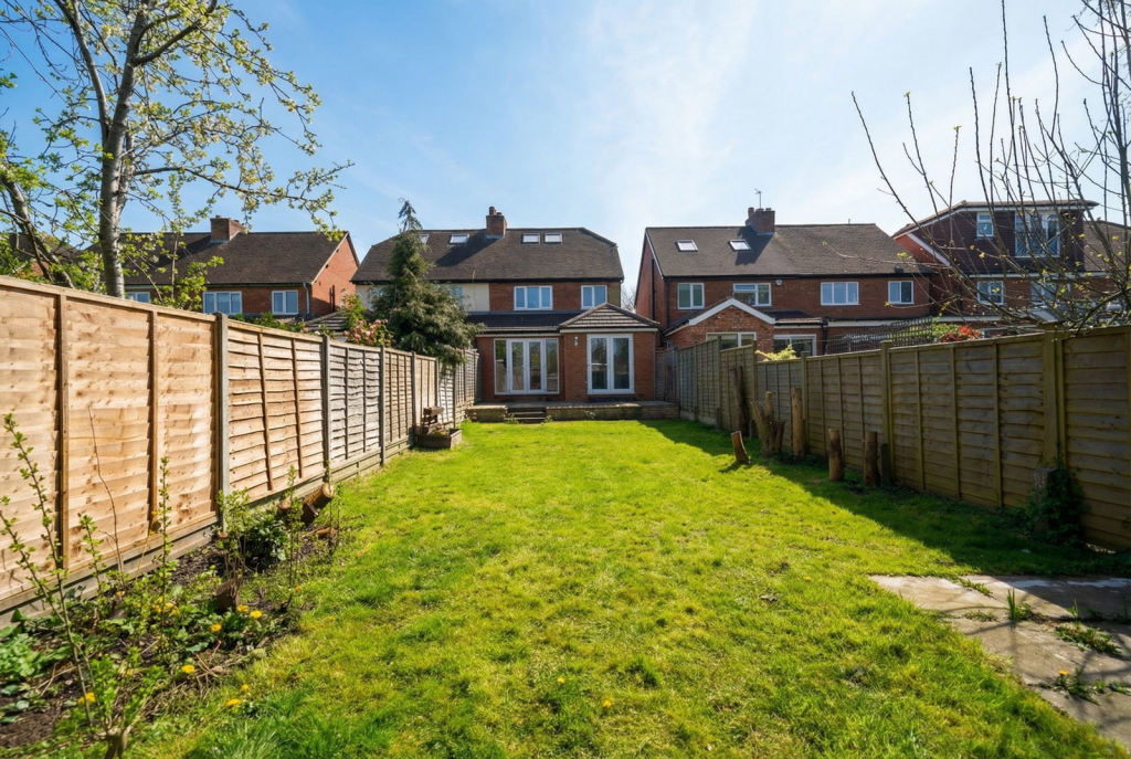 Additional image 16 of Hazeloak Road, Shirley