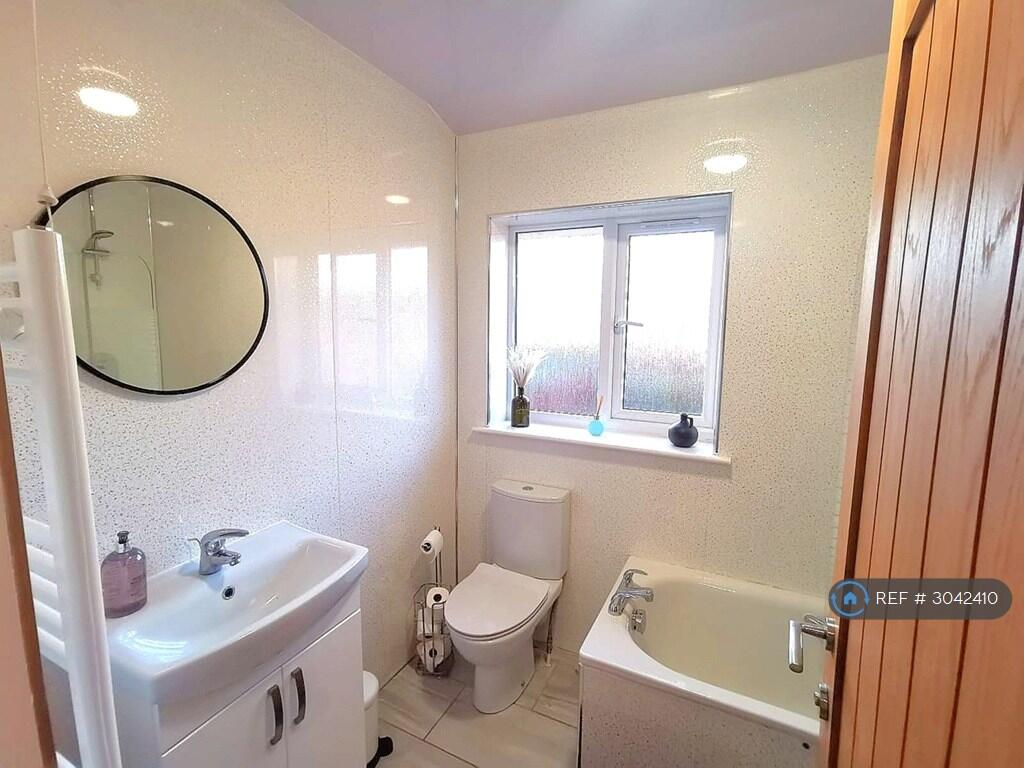 House in Exeter, Wonford - More