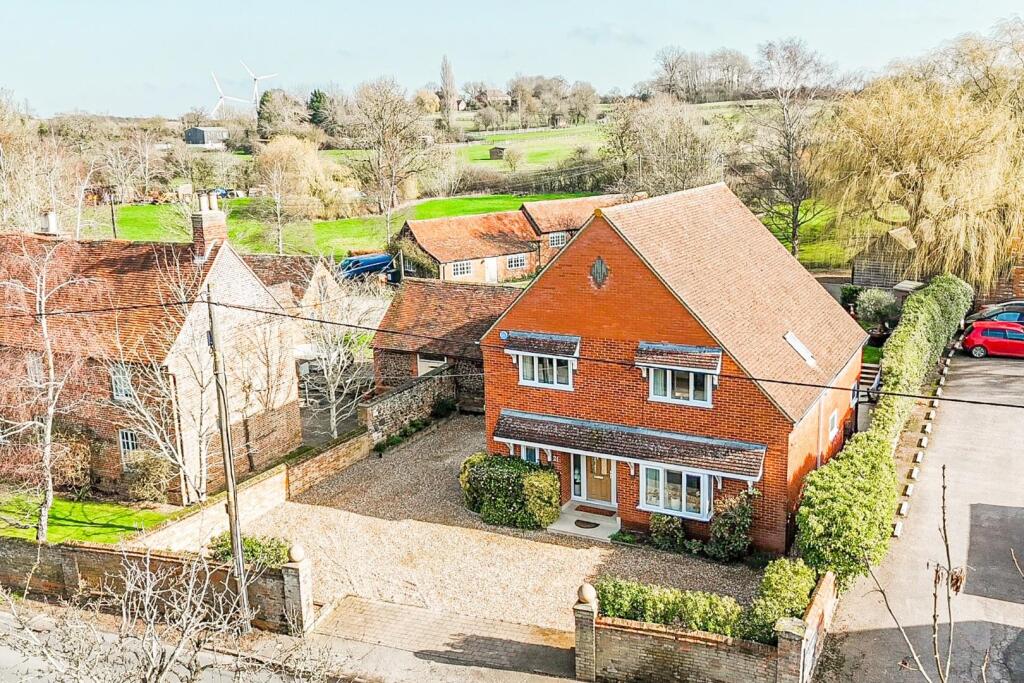 Main image of property: Leighton Road, Heath And Reach, Leighton Buzzard