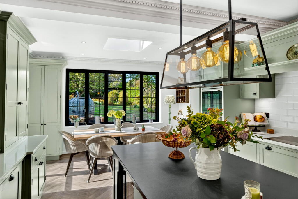 House in Watford - View 5