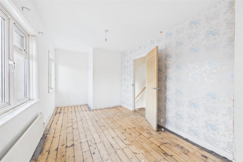 House in Portsmouth - View 5