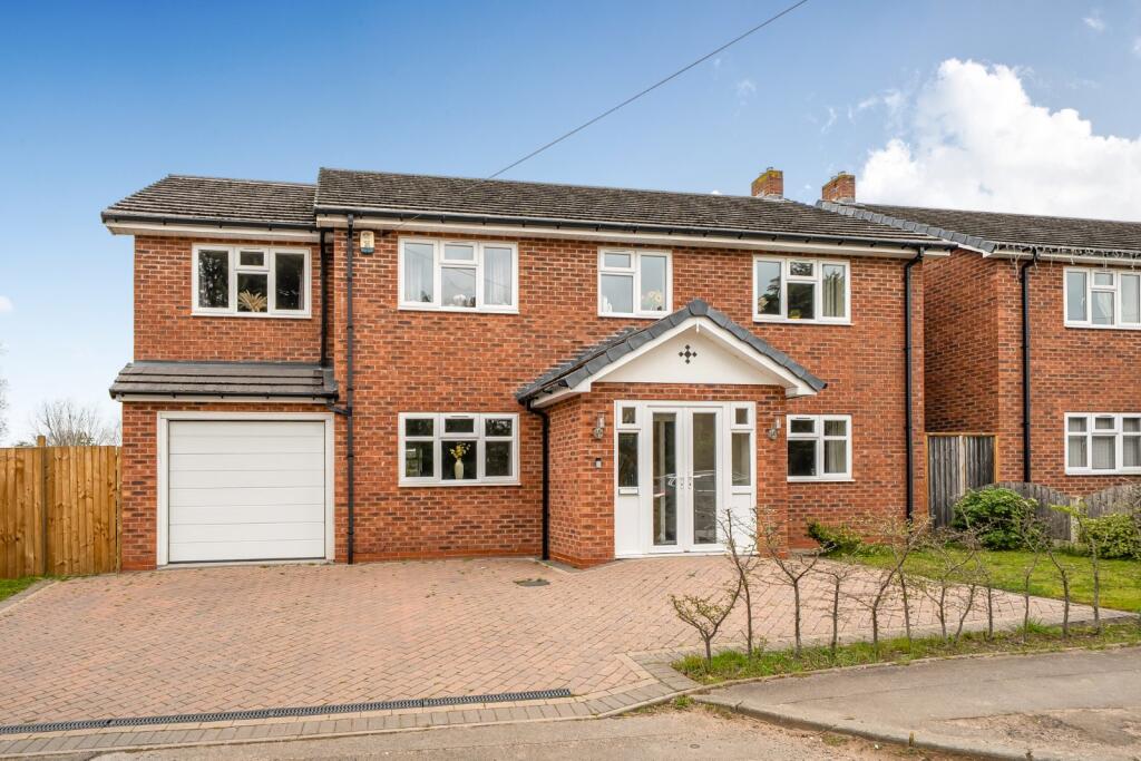Main image of property: Birmingham Road, Meriden, Coventry, West Midlands, CV7